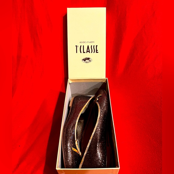 Alviero Martini Vine Leather Bronze Pump - Picture 8 of 8